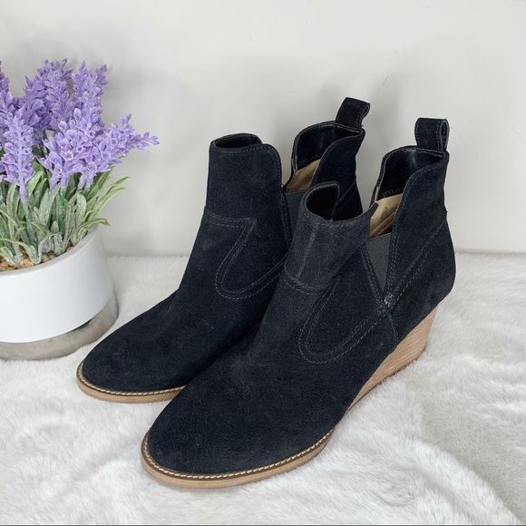 Blondo Booties Women’s 8.5 Irving Black Waterproof Wedge - Picture 4 of 10